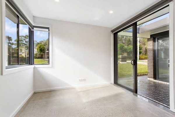 granny-flat-sydney-2bedroom-design-corner-window-polished-concrete-floor-quality-sliding-doors-openair-entry